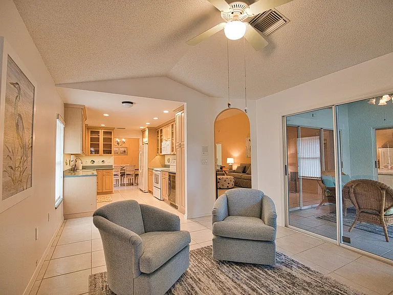 1191 Harbor Town Way — Photo 11