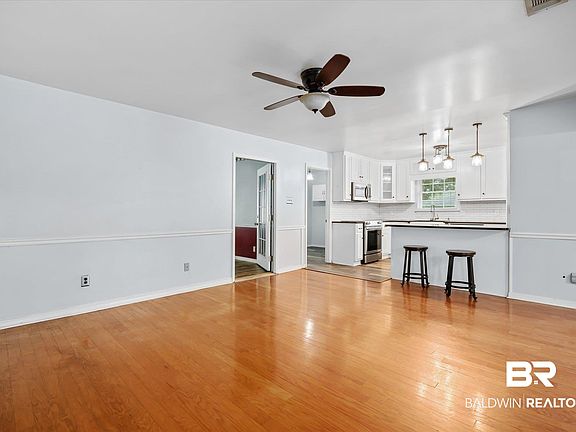 5th image of 5175 Somerset Dr W