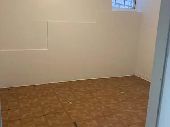 40-13 80th St #1, Elmhurst, NY 11373
