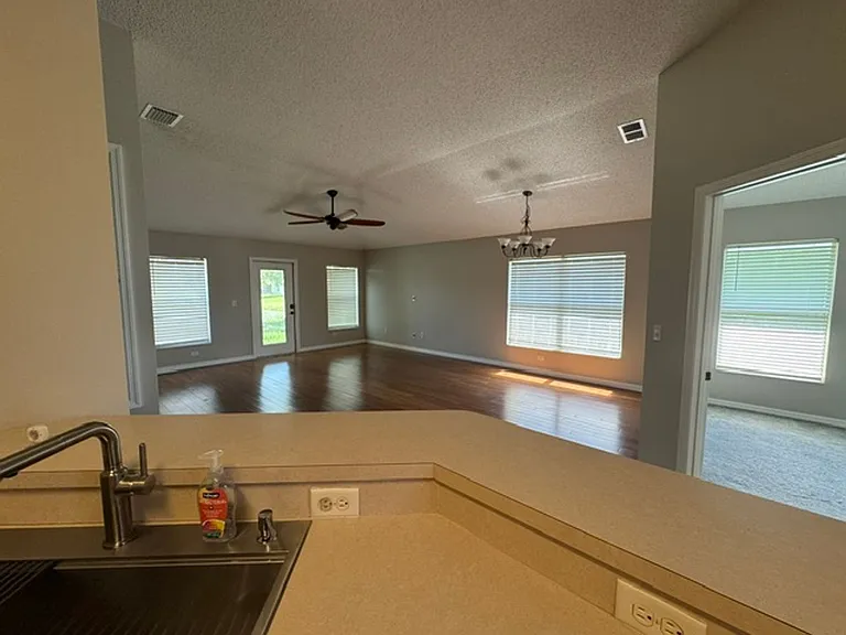 1483 Hemingway Blvd — Photo 8