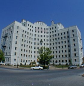 2nd image of 1600 Monument Ave APT 106