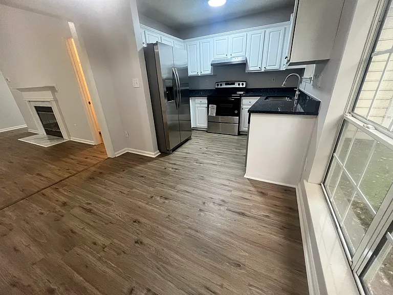 5805 Pennycross Ln — Photo 8