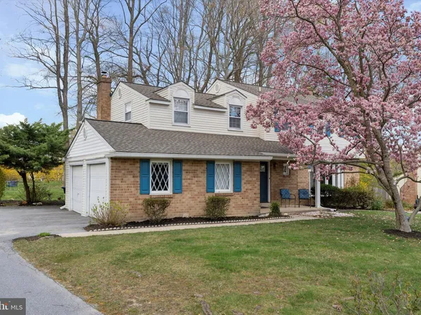 207 Louis Dr, Exton, PA 19341