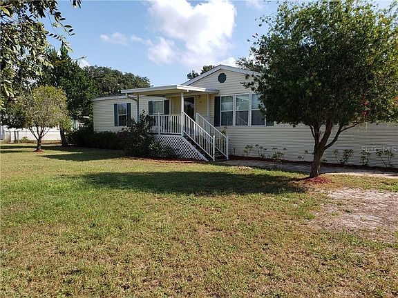 3rd image of 409 Clearwater Lake Dr