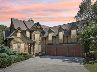 6135 Grand Marina Cir, Gainesville, GA