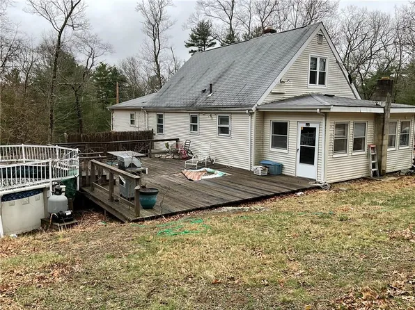 832 Phillips Hill Rd, Coventry, RI 02816