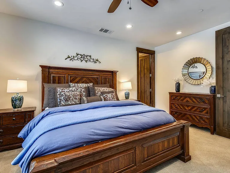 10137 Corrie Ct — Photo 22