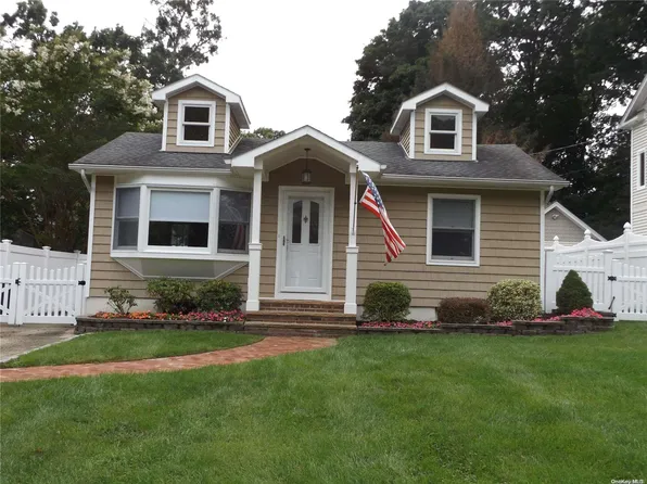 55A Harding Street, East Northport, NY 11731