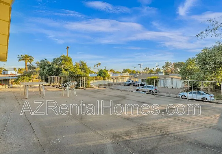 966 E La Jolla Dr — Photo 19