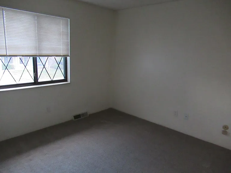 5760 S Lansing Way — Photo 13