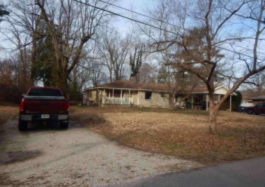 1st image of 6111 Grand River Rd