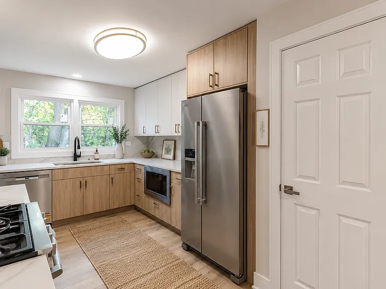 1482 Pebblestone Cv — Photo 3