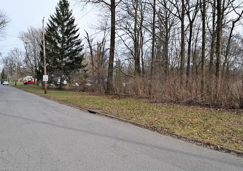 2nd image of 1452 S Meridian Rd