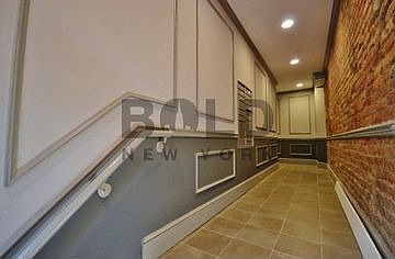 5th image of 315 E 10th St Bldg 1