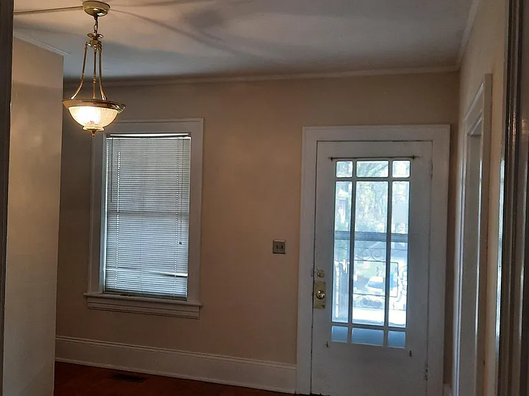 511 Janette Ave SW — Photo 4