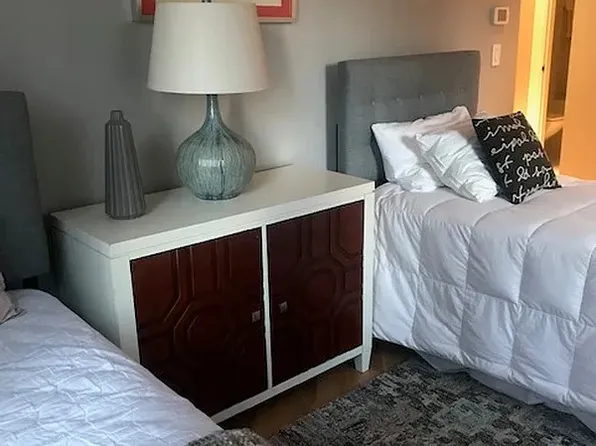 160 Central Park South image 7 of 9