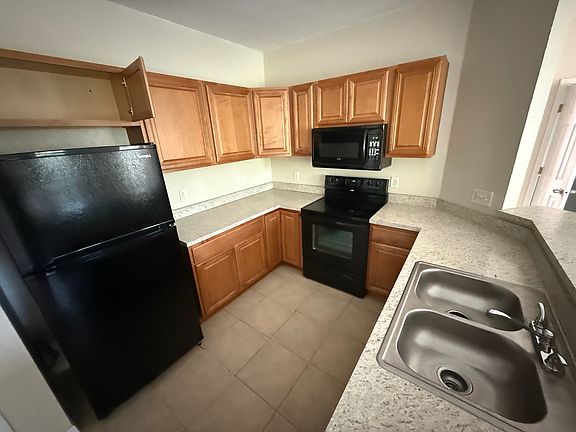 3rd image of 1995 Erving Cir APT 307