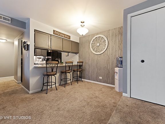 3rd image of 13520 S Lawler Ave APT 47