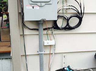 488 Patterson Ave, Akron, OH 44310