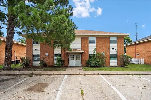 3534 Midwest Dr #B Photo 1