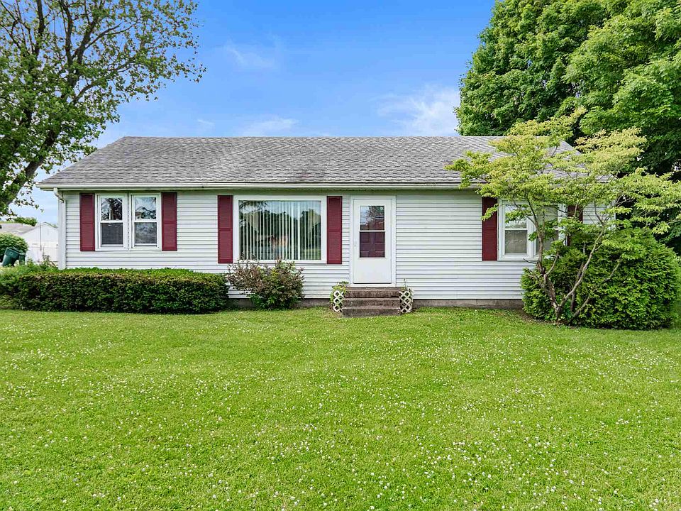 1st image of 3601 S Lilac Ln