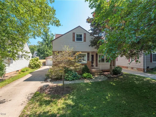 429 Kenilworth Rd, Bay Village, OH 44140