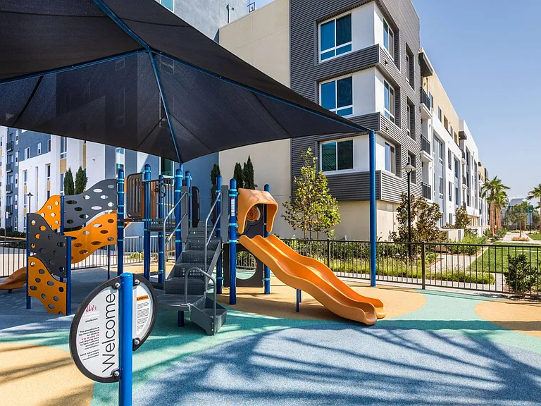 Rize Irvine — Photo 19