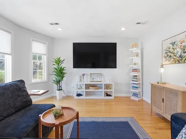 138 Horace St #3, East Boston, MA 02128
