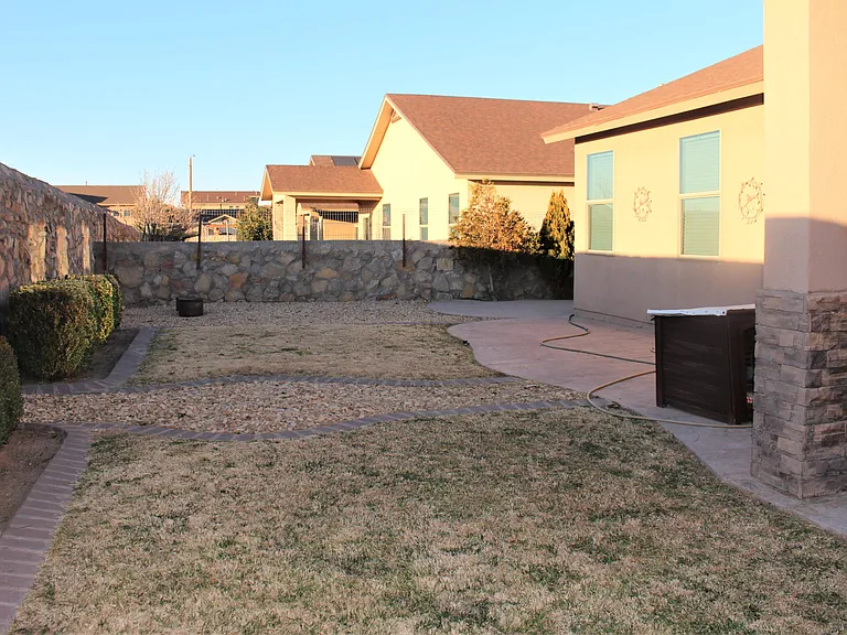 1287 Rustic Bend Pl — Photo 19
