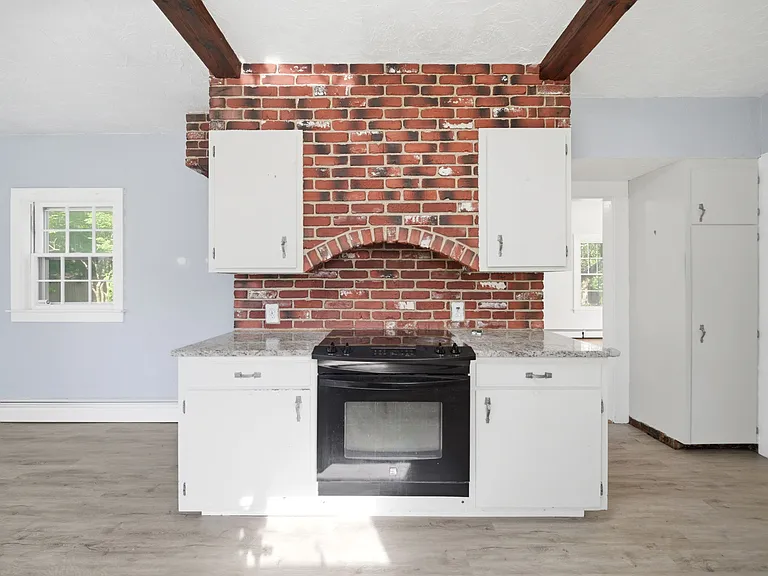 7 Wilson Ave — Photo 10