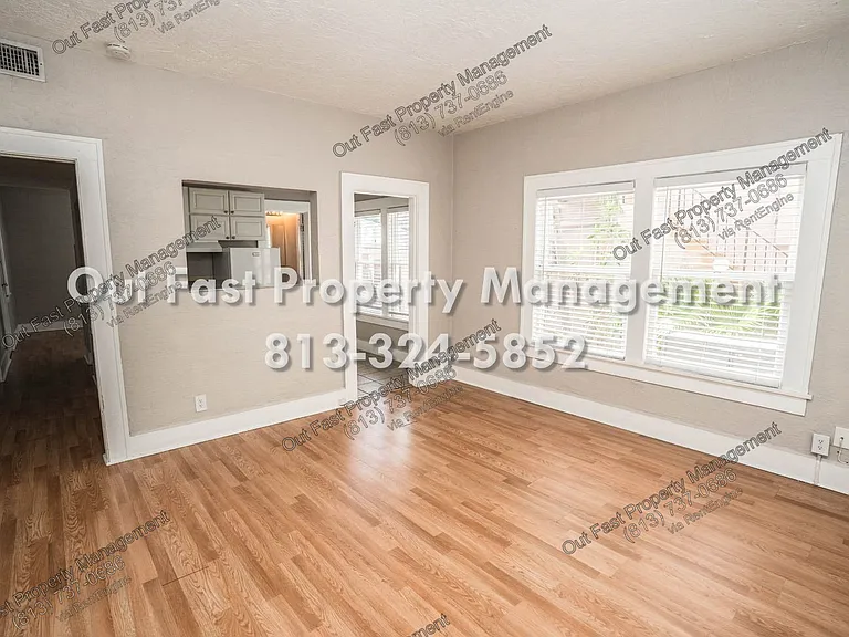 549 2nd St N #1 — Photo 6