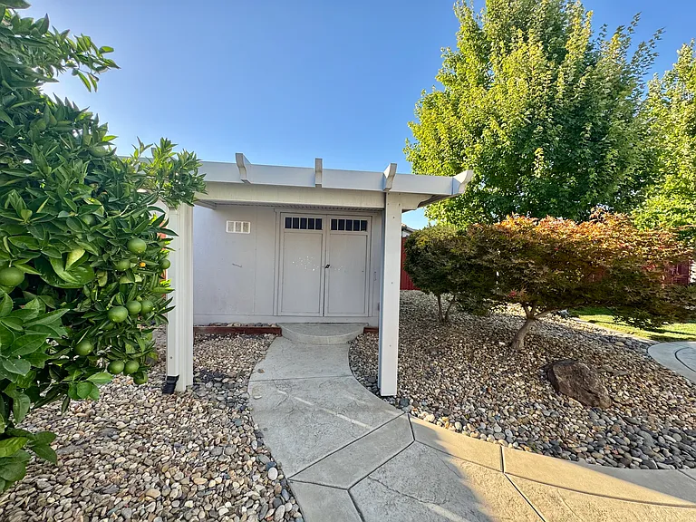 1021 S Nutmeg Landing Ct — Photo 15