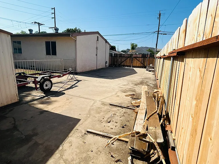 1203 Marline Ave — Photo 18
