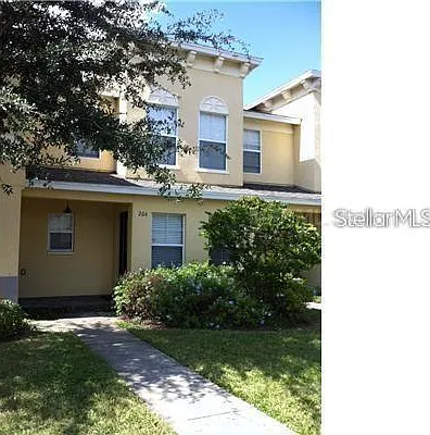 2 bed, 2.5 bath, 1560 sqft, $1,795 — Photo 1