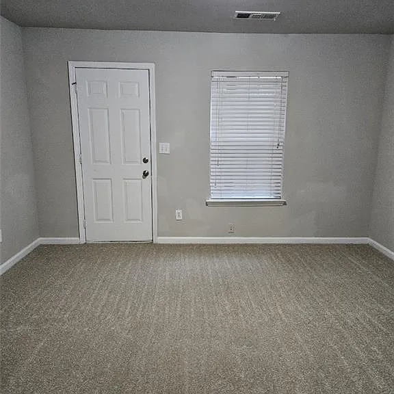 2193 Landing Walk Dr — Photo 8