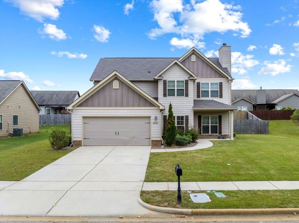 2808 Matsu Ln, Opelika, AL 36804