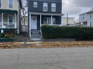 21 Lake St, East Orange City, NJ 07017