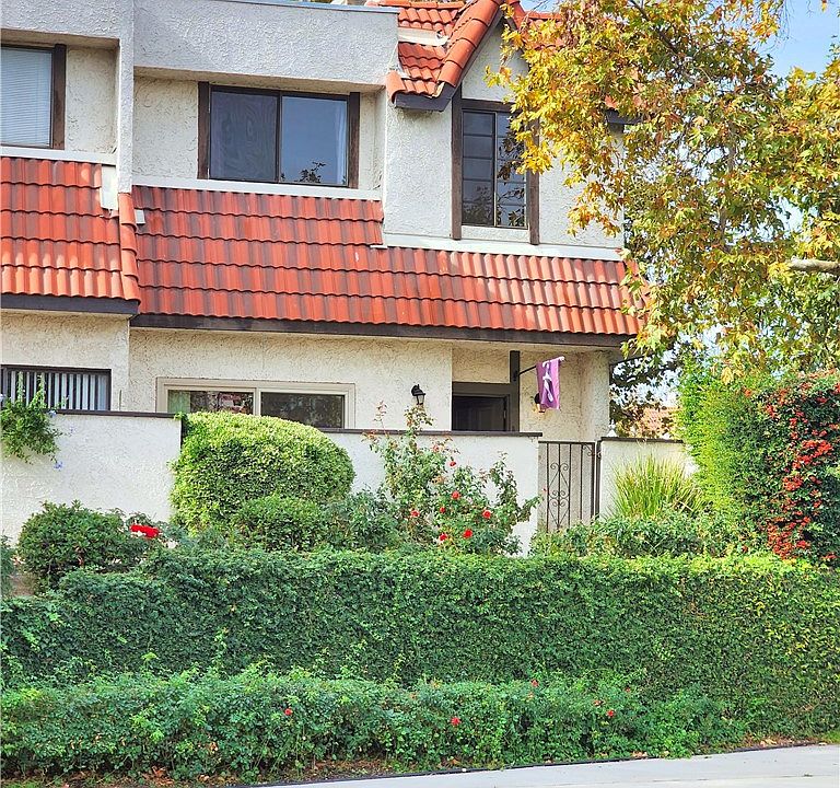 1st image of 27666 Nugget Dr APT 6