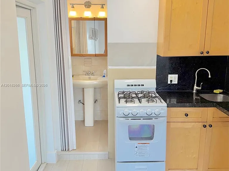 7537 Buccaneer Ave #B — Photo 5