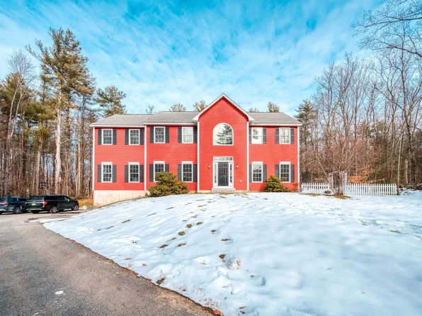 27 Nelson Avenue, Hampstead, NH 03826