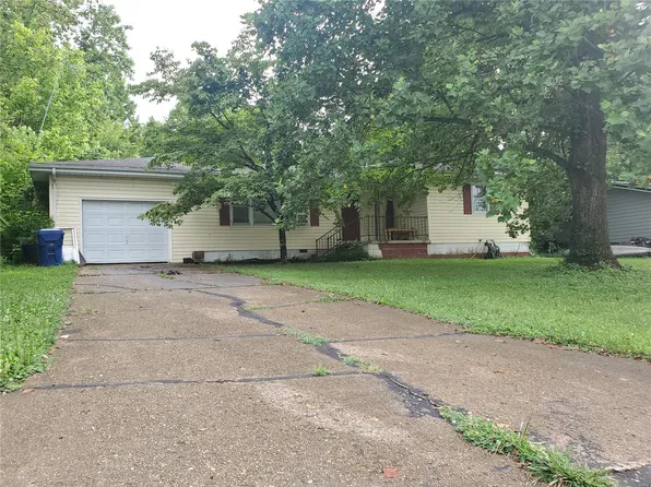 1202 John St, Houston, MO 65483