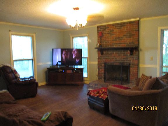 4th image of 514 Pleasant Ridge Rd