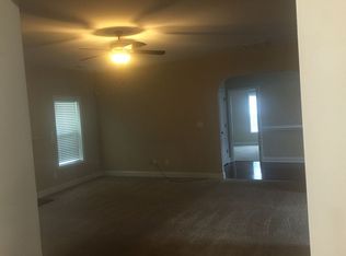 3322 Winterwood Dr, Fayetteville, NC 28306