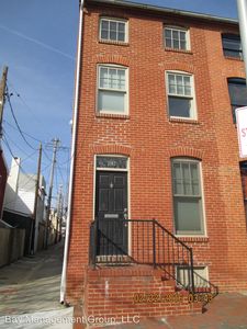 2102 Bank St, Baltimore, MD, 21231