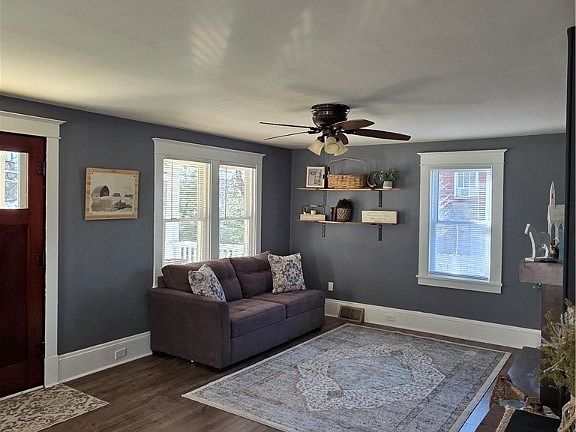 4th image of 10583 South St