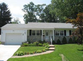 917 Coach Rd, Turnersville, NJ 08012