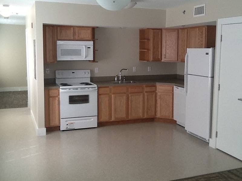 1st image of 1821 Highland Ave