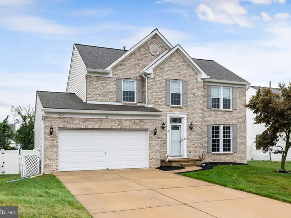 5 Sherman Ln, Sicklerville, NJ 08081