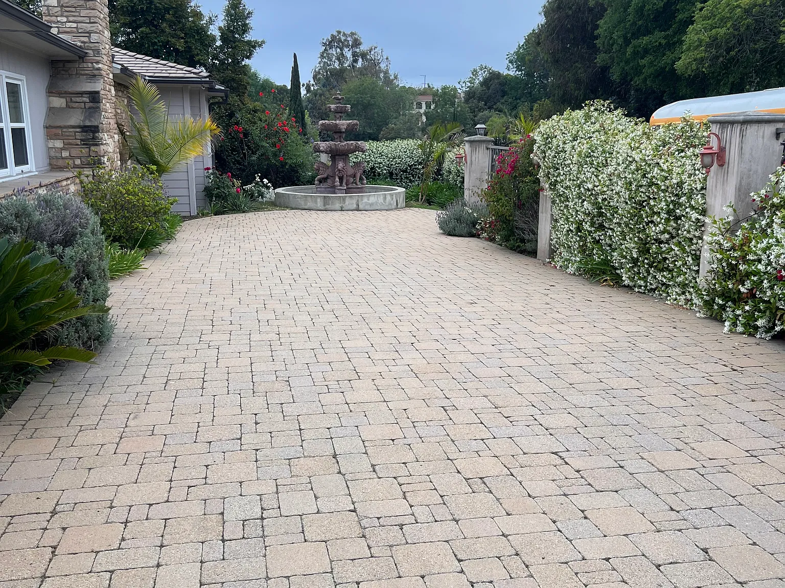11570 W Sunset Blvd — Photo 3