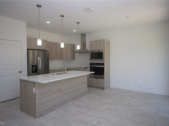 3rd image of 8002 Spice Ct